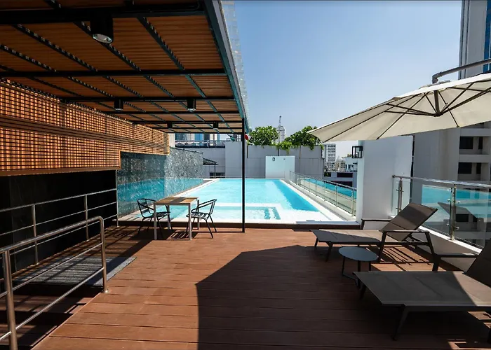 Apartment 6th Avenue Sukhumvit 305 Bts Asoke & Nana Mrt Sukhumvit