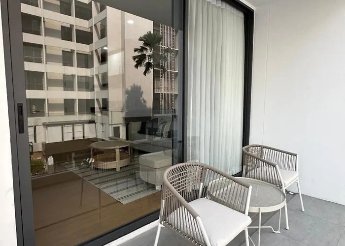 6th Avenue Sukhumvit 305 Bts Asoke & Nana Mrt Sukhumvit Apartment Bangkok